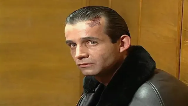 Кадры из сериала Бандитский Петербург (2000)